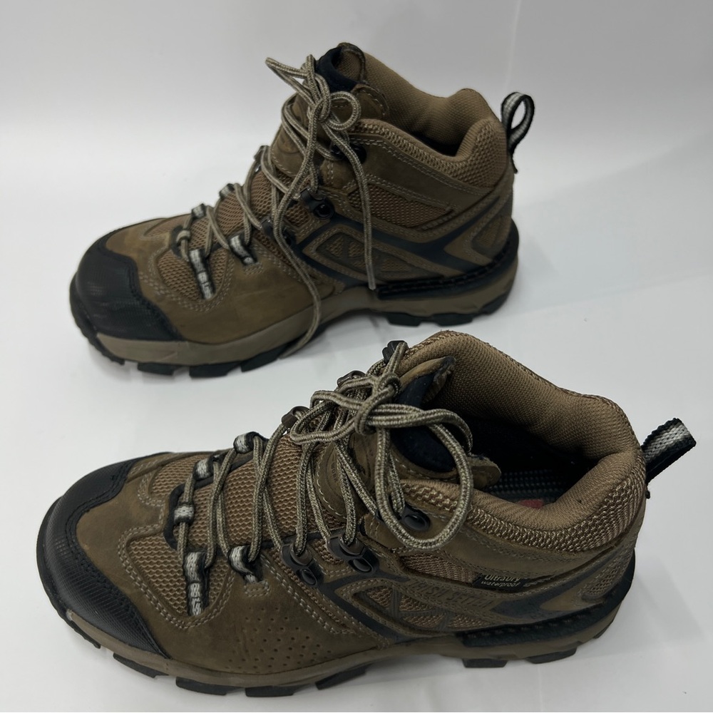 IRISH SETTER Women’s Size 7 Brown Waterproof Breathable Work Boot